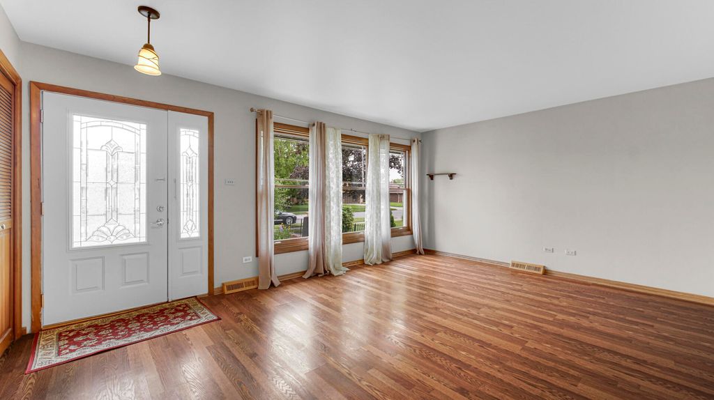 Photo of 3502 42nd Street, Highland, IN 46322 (MLS # 839330)