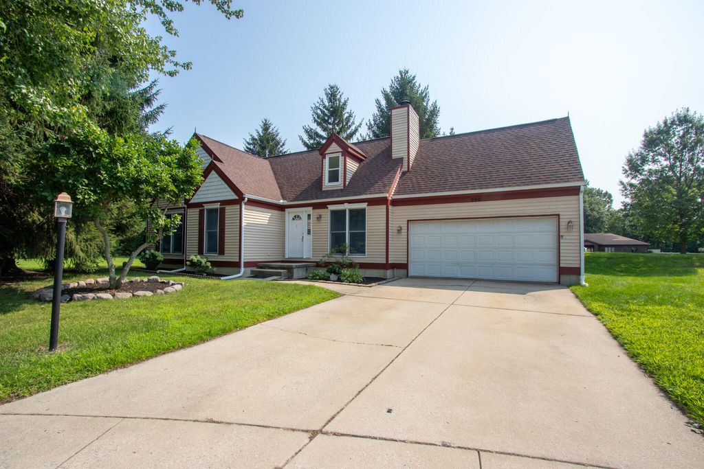 Photo of 399 Conestoga Drive, Chesterton, IN 46304 (MLS # 832412)