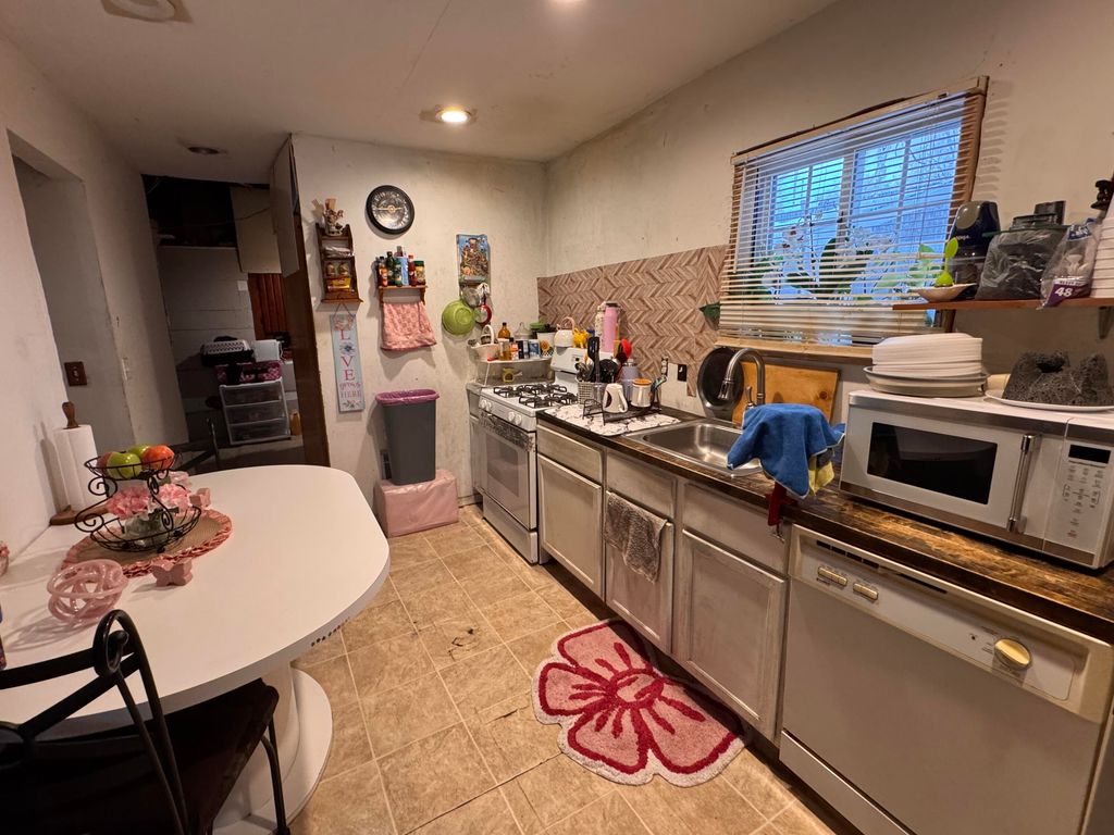 Photo of 3790 Swift Street, Hobart, IN 46342 (MLS # 831879)