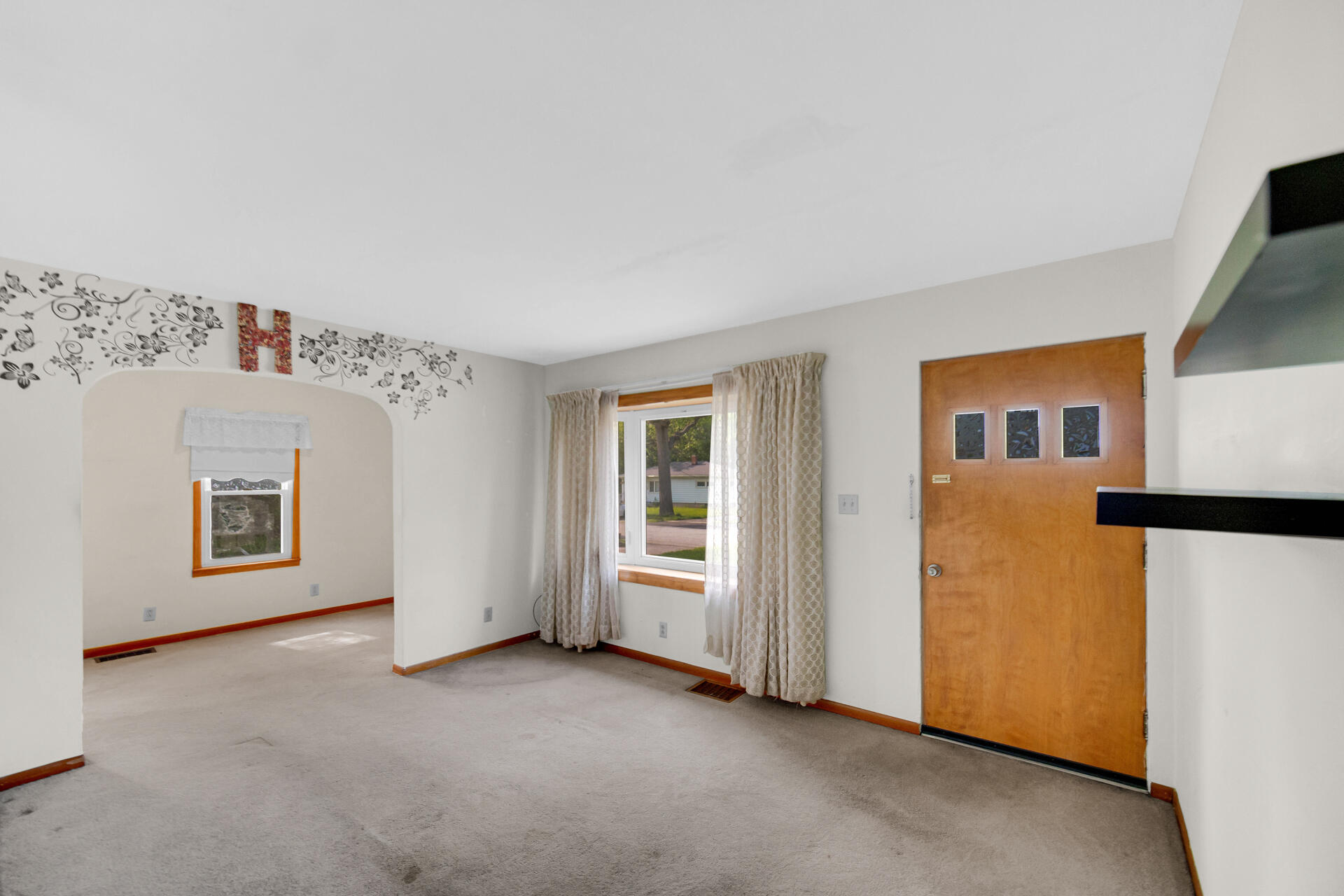 1020 Riverlane Drive