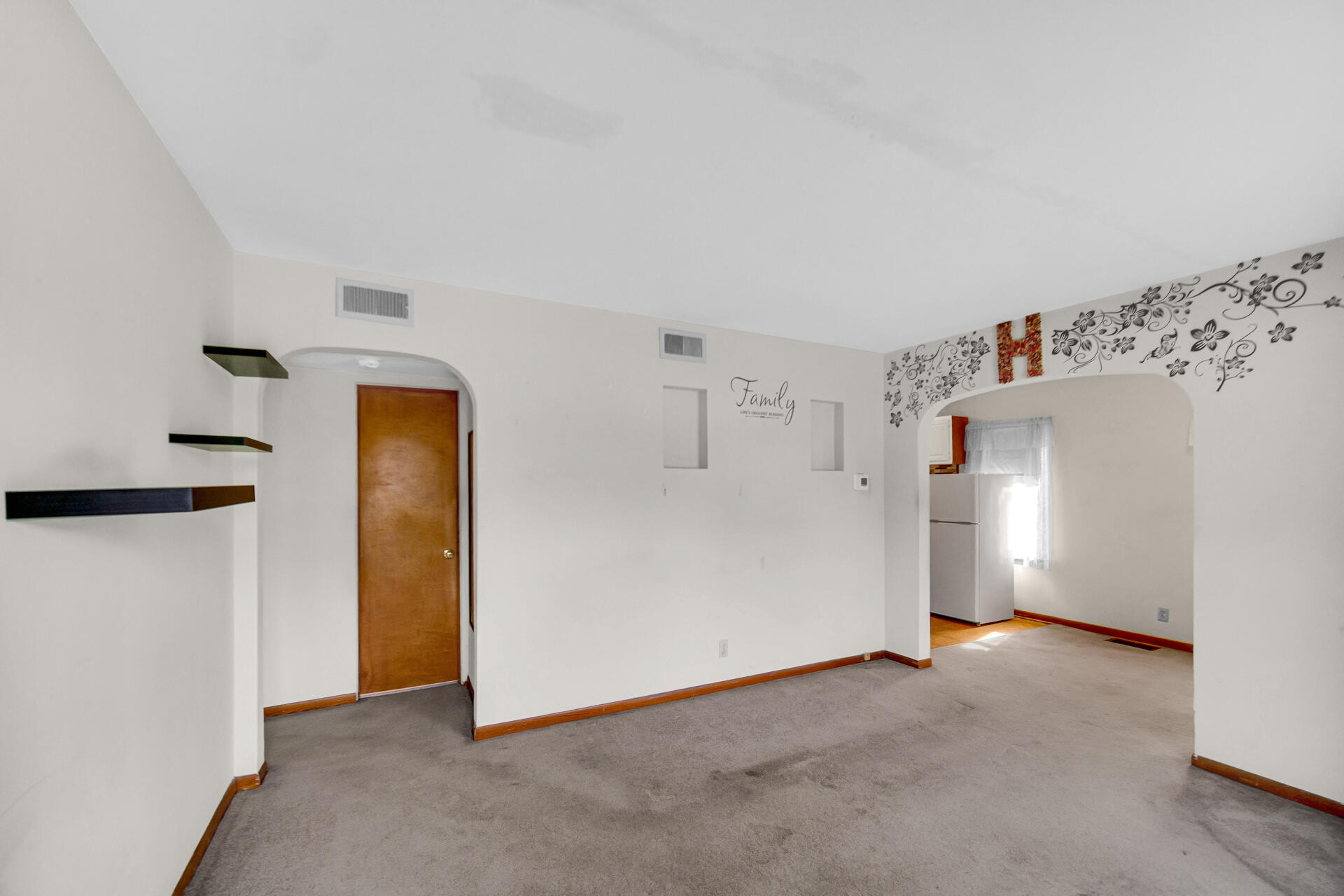 1020 Riverlane Drive