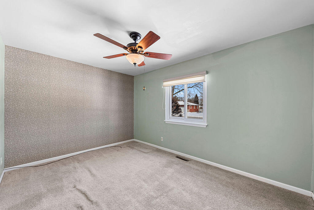 Crown Point, Indiana 46307, United States, 3 Bedrooms Bedrooms, ,2 BathroomsBathrooms,Residential,Pending,77306