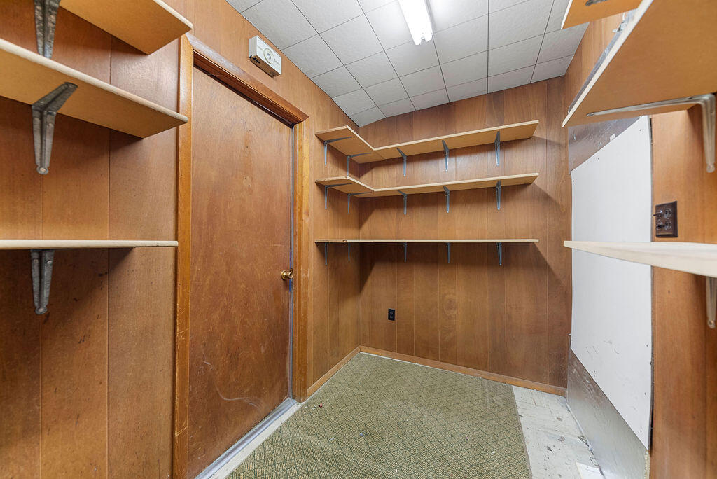 Crown Point, Indiana 46307, United States, 3 Bedrooms Bedrooms, ,2 BathroomsBathrooms,Residential,Pending,77306