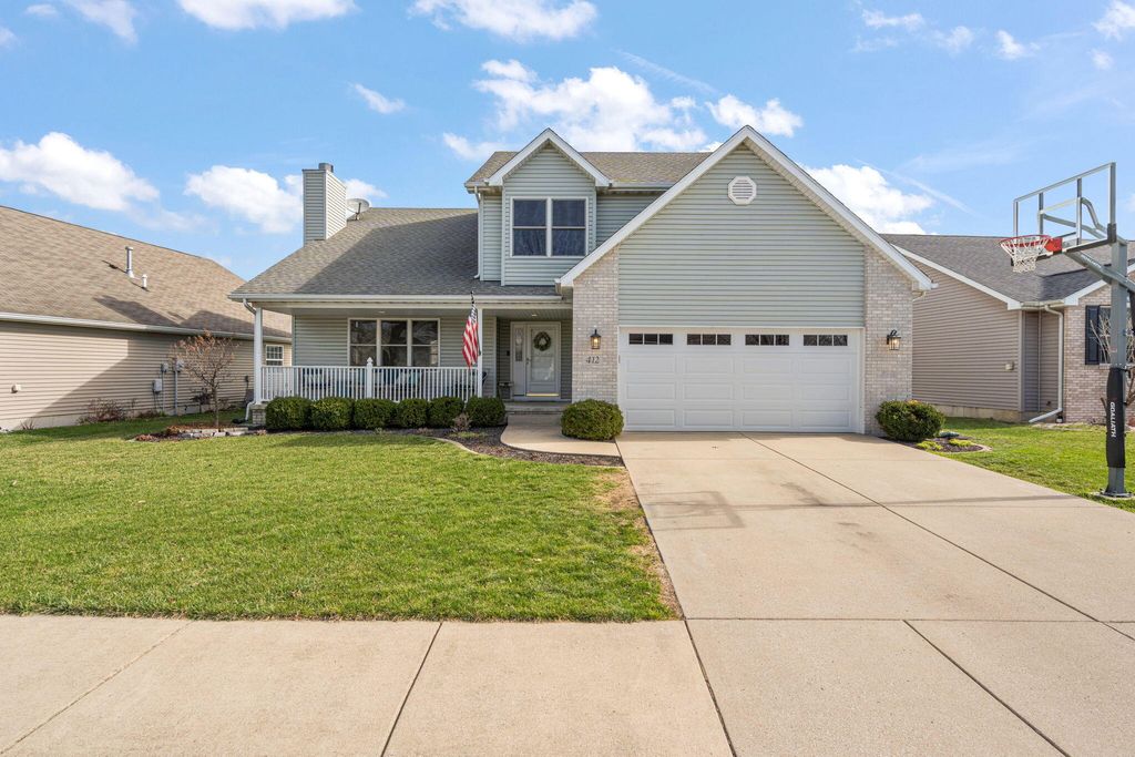 Photo of 412 Chessington Drive, Crown Point, IN 46307 (MLS # 836177)