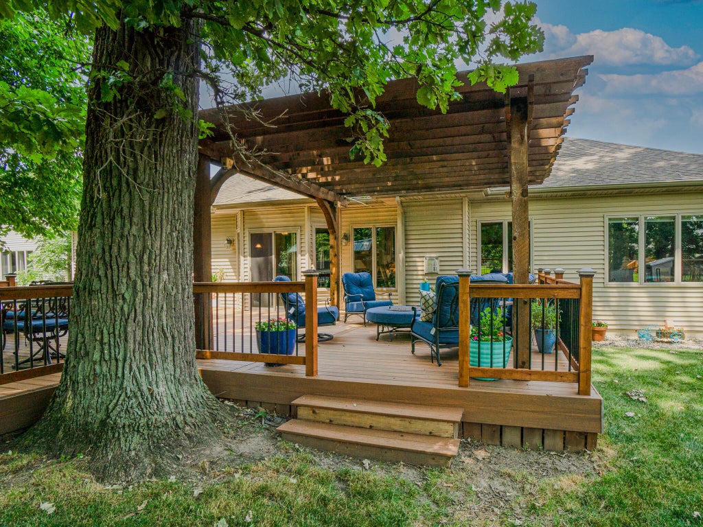 Photo of 5365 72nd Avenue, Schererville, IN 46375 (MLS # 842010)
