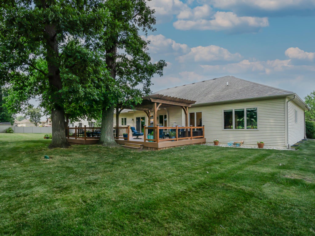 Photo of 5365 72nd Avenue, Schererville, IN 46375 (MLS # 842010)