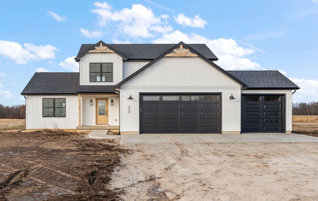 Photo of 52 E 780 N, Lake Village, IN 46349 (MLS # 835923)