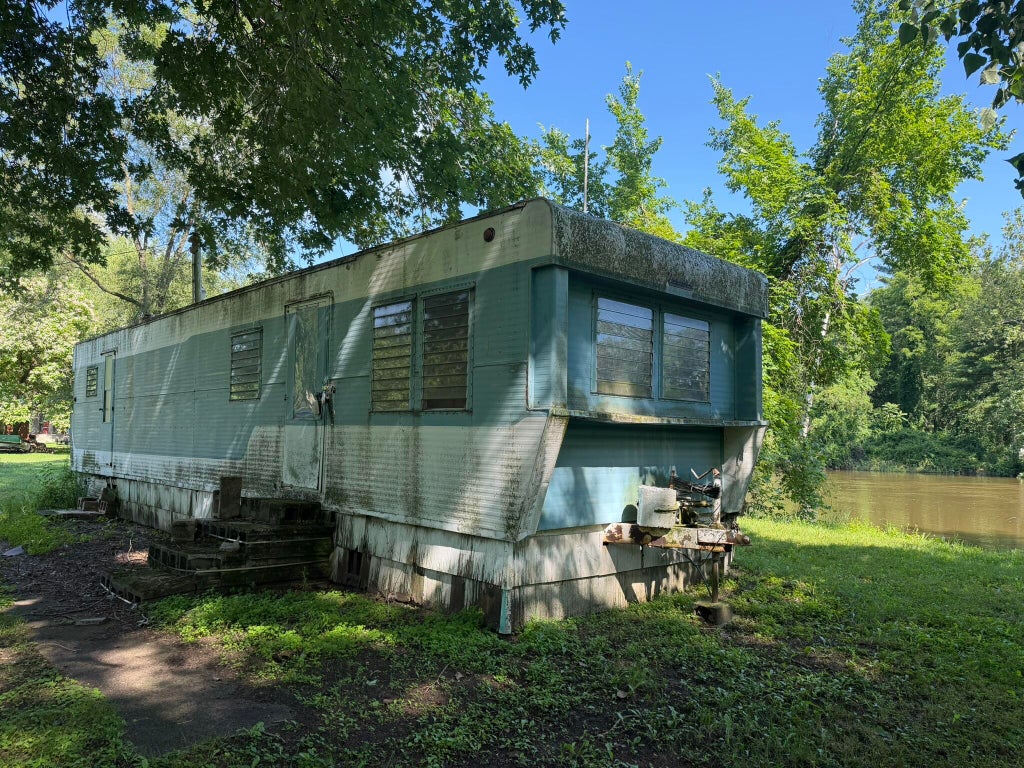 Photo of 1020 W Bluegrass Road, Sumava Resorts, IN 46379 (MLS # 841276)