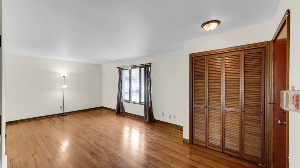 Photo of 1439 Elm Court #1439, Schererville, IN 46375 (MLS # 833757)