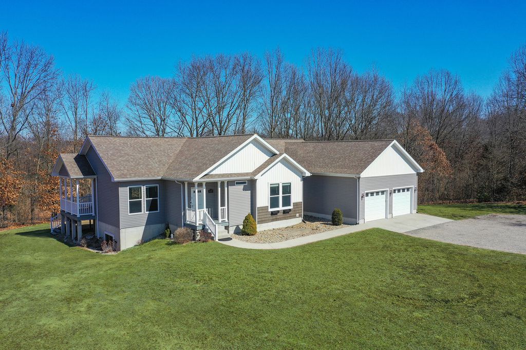 Photo of 6978 Fox Crossing, Knox, IN 46534 (MLS # 836387)