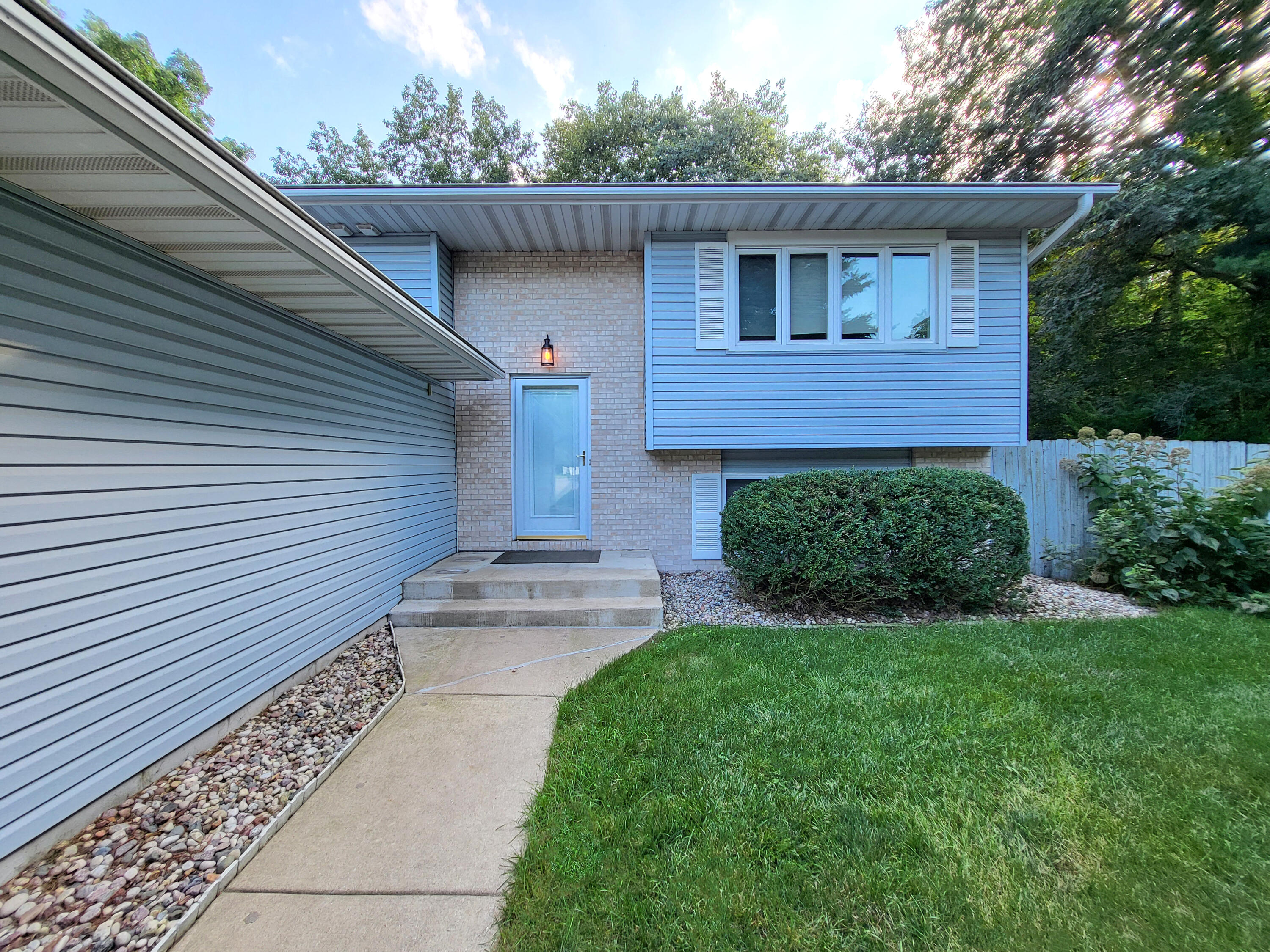 487 Timber Lake Drive