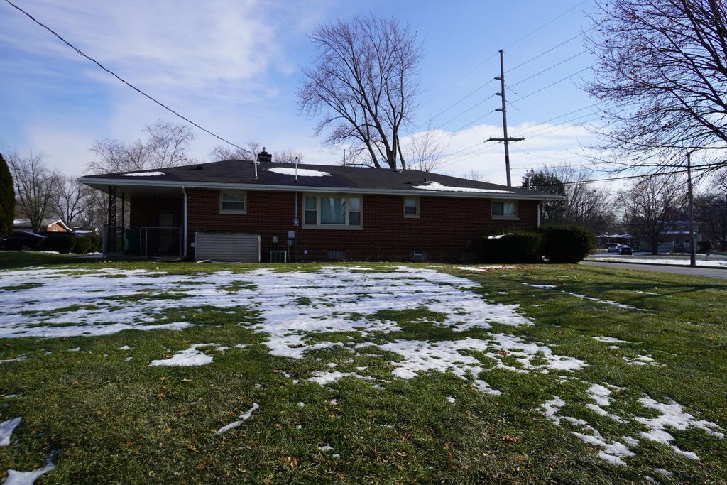 Photo of 6092 Cleveland Street, Merrillville, IN 46410 (MLS # 832720)