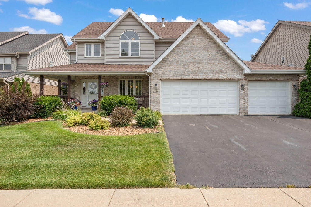 Photo of 10439 Adler Cove, Saint John, IN 46373 (MLS # 842316)