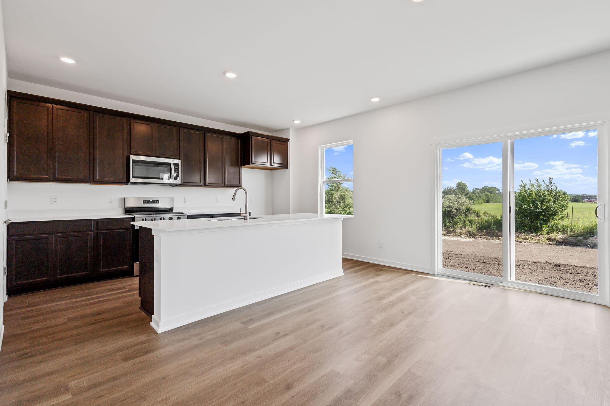 7239 W 107th Place
