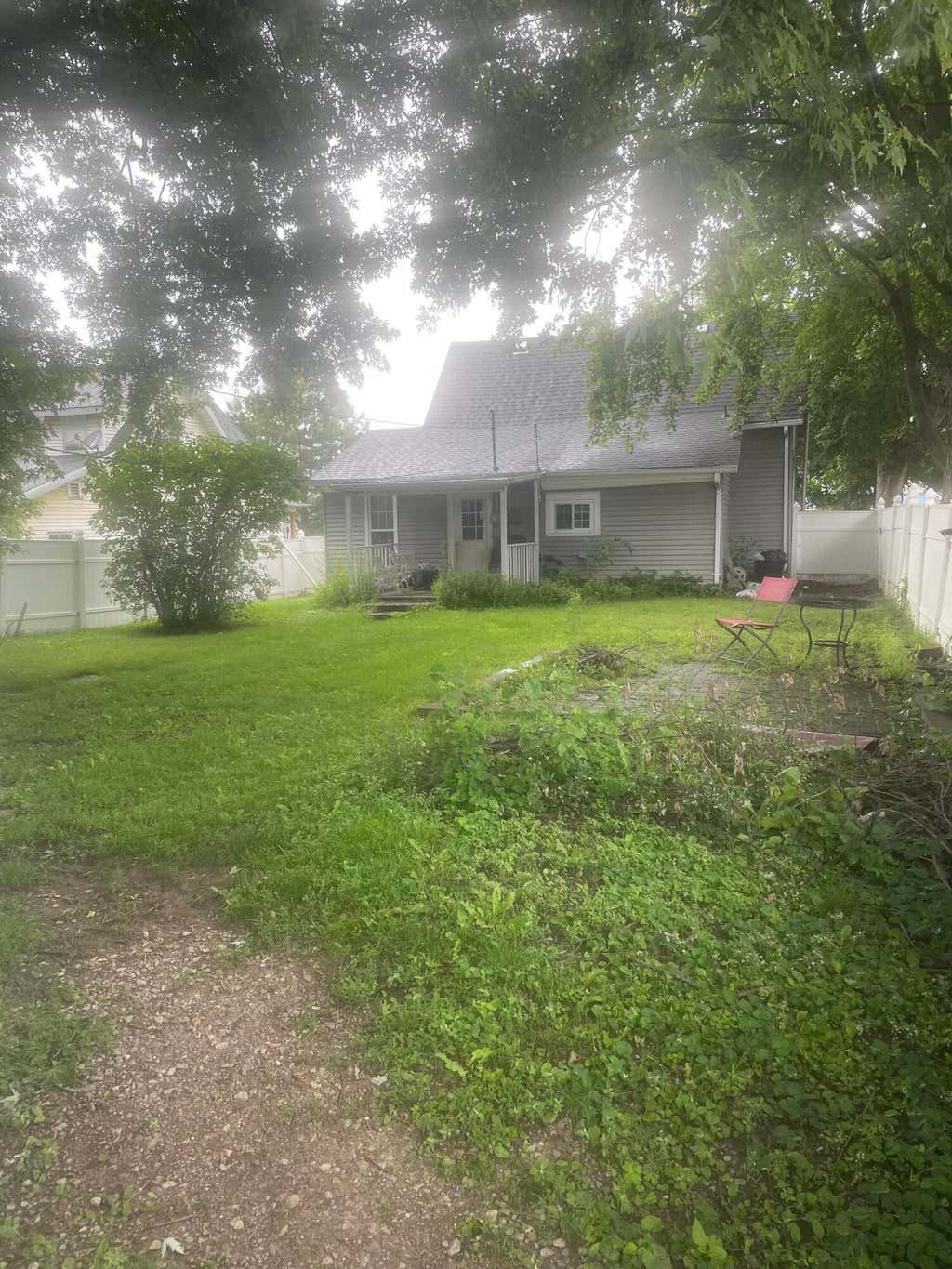 Photo of 1009 E Market Street, Crawfordsville, IN 47933 (MLS # 841744)