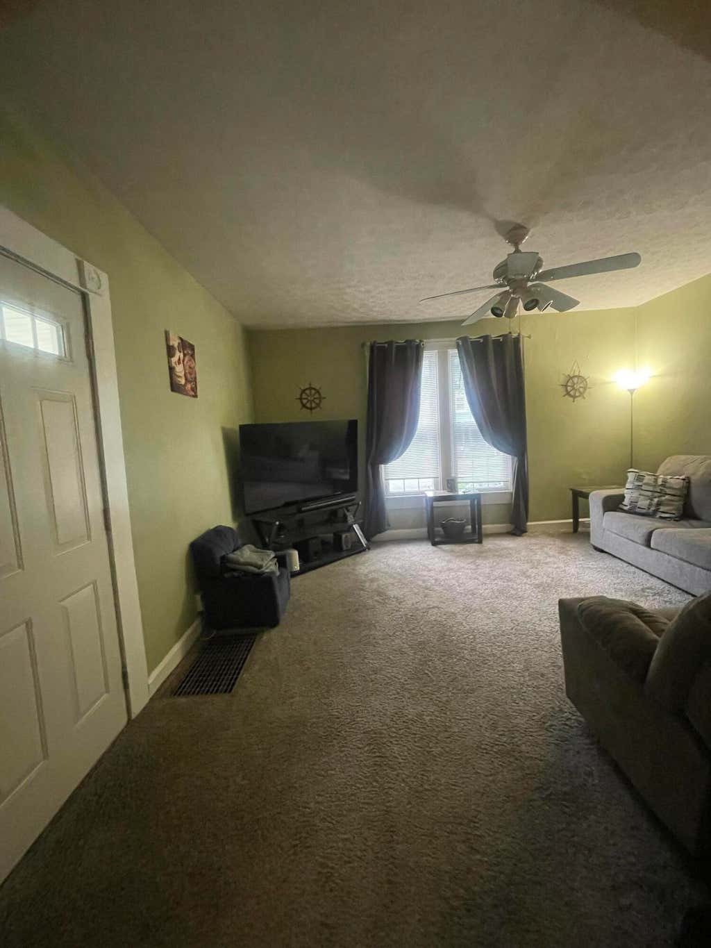 Photo of 1009 E Market Street, Crawfordsville, IN 47933 (MLS # 841744)