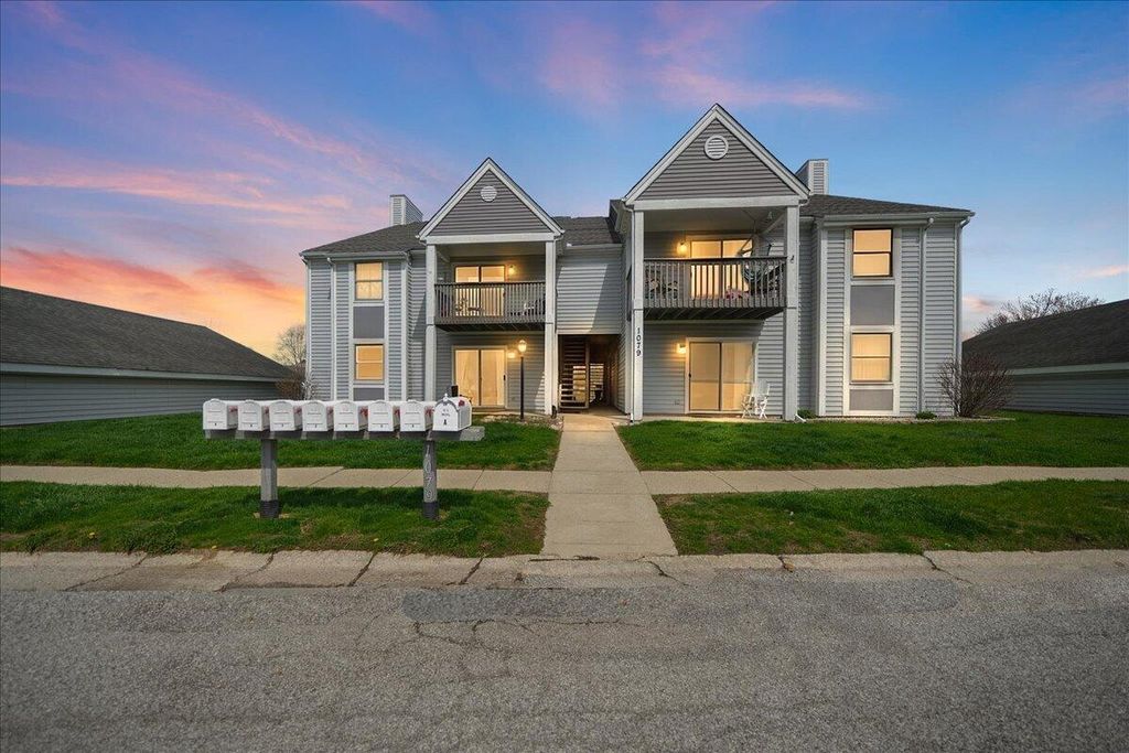 Photo of 1079 Millpond Road #B, Valparaiso, IN 46385 (MLS # 836554)