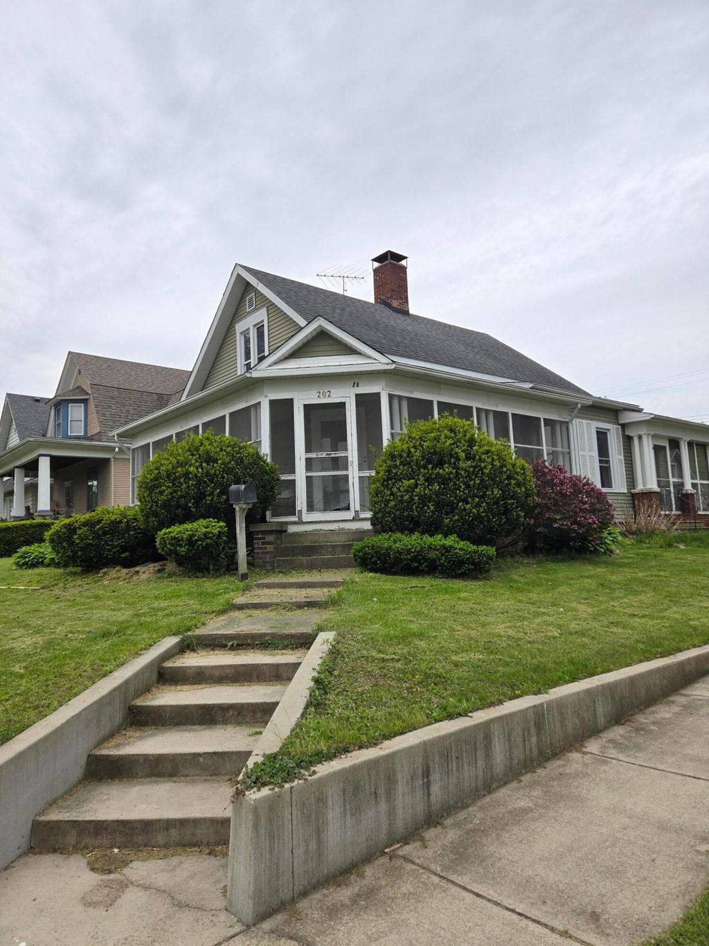 Photo of 202 G Street, La Porte, IN 46350 (MLS # 838739)