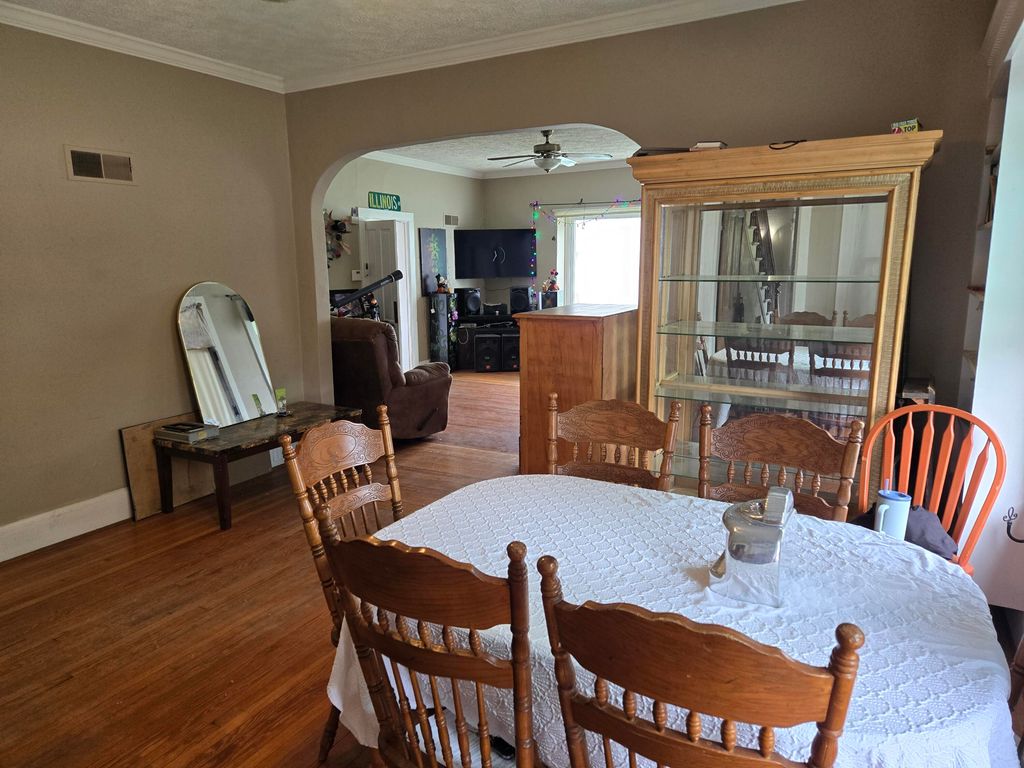 Photo of 202 G Street, La Porte, IN 46350 (MLS # 838739)