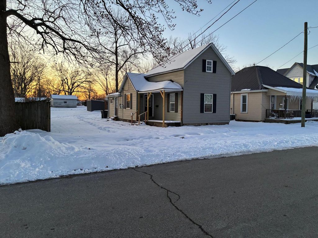Photo of 710 N Matheson Avenue, Rensselaer, IN 47978 (MLS # 833242)