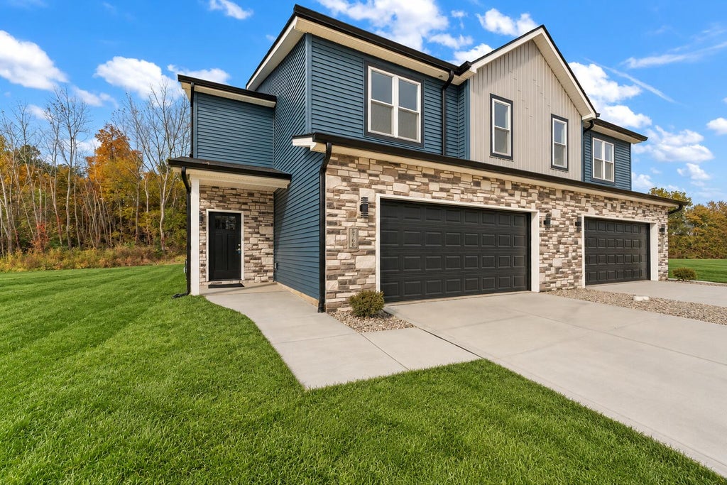 Photo of 5766 Adams Street, Merrillville, IN 46410 (MLS # 847650)
