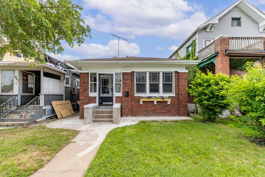 Photo of 405 Marshall Street, Gary, IN 46404 (MLS # 842254)