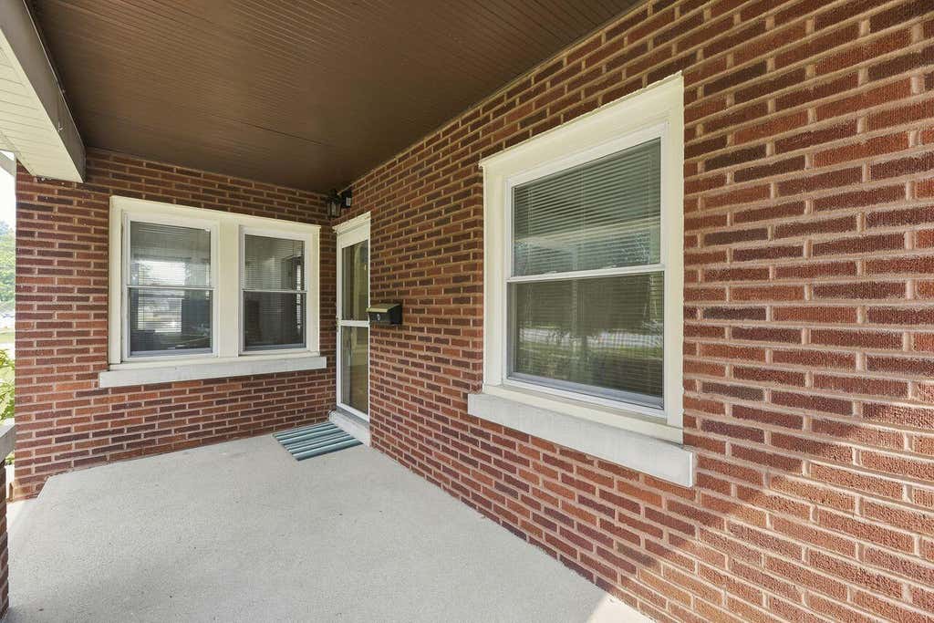 Photo of 3541 Ridge Road, Highland, IN 46322 (MLS # 842575)