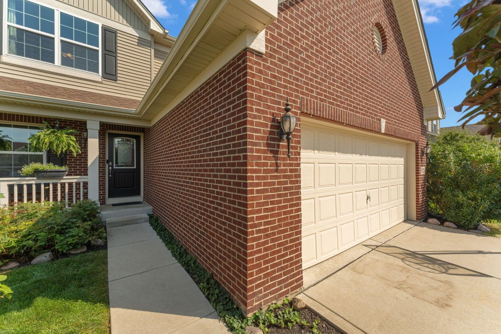Photo of 9228 Briar Lane, Saint John, IN 46373 (MLS # 844801)