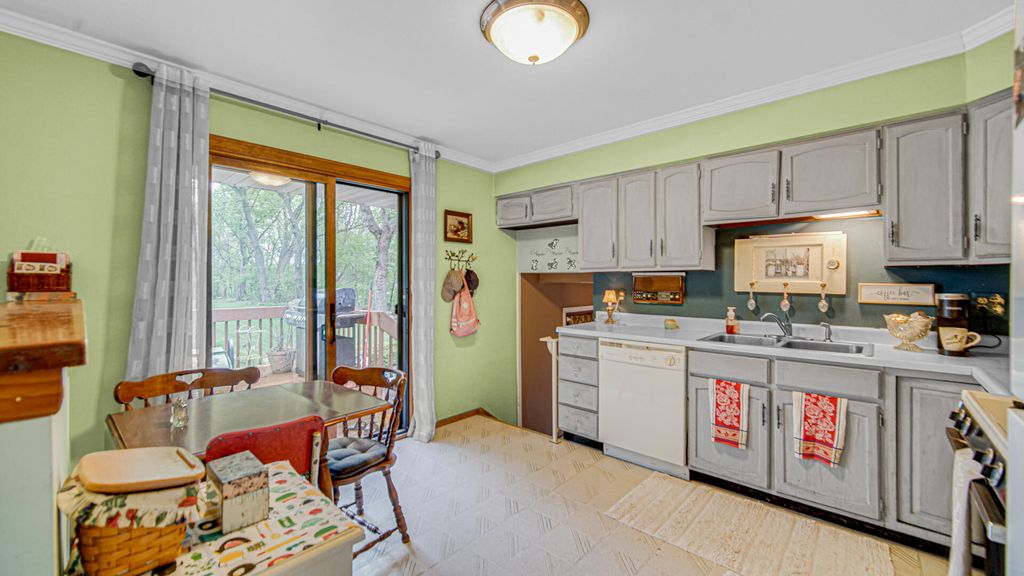 Photo of 738 E 11th Street, Hobart, IN 46342 (MLS # 837974)