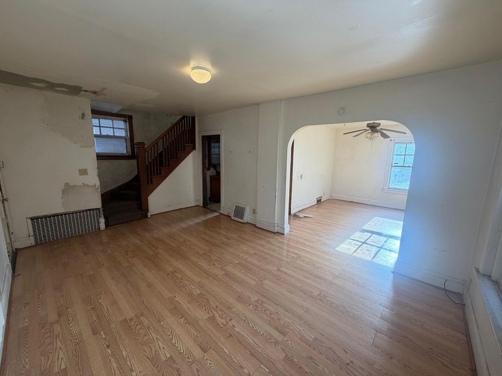 Photo of 809 Pierce Street, Gary, IN 46402 (MLS # 838727)