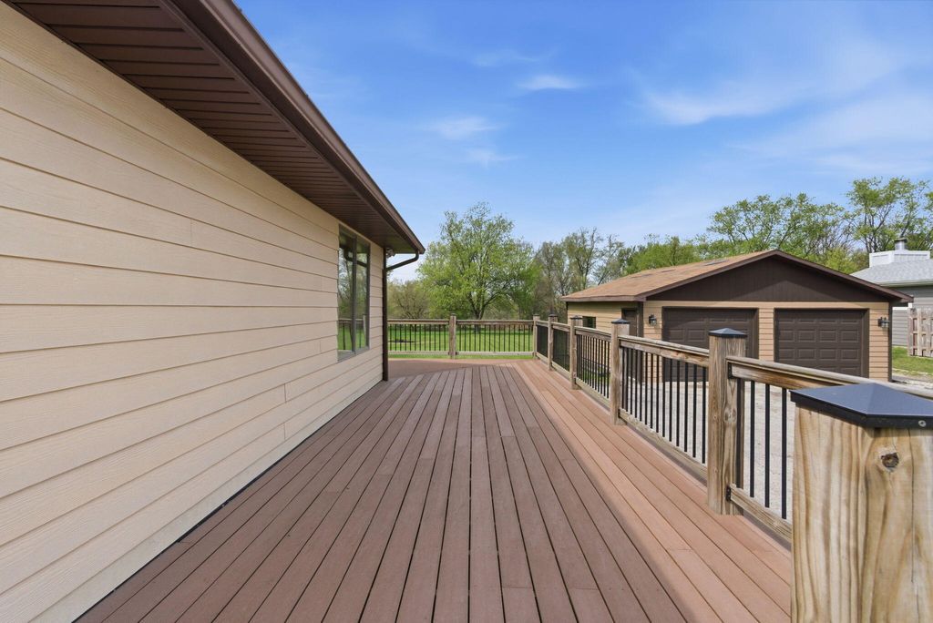 Photo of 10370 Joliet Street, Saint John, IN 46373 (MLS # 837784)