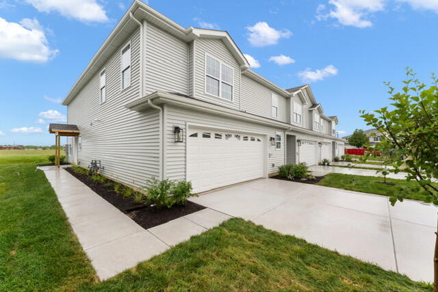 Photo of 9561 E Luebcke Lane, Crown Point, IN 46307 (MLS # 843485)