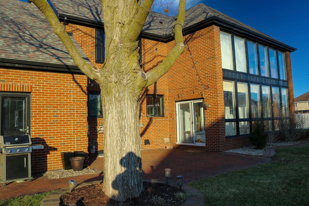 Photo of 9814 Rose Lane, Munster, IN 46321 (MLS # 832602)