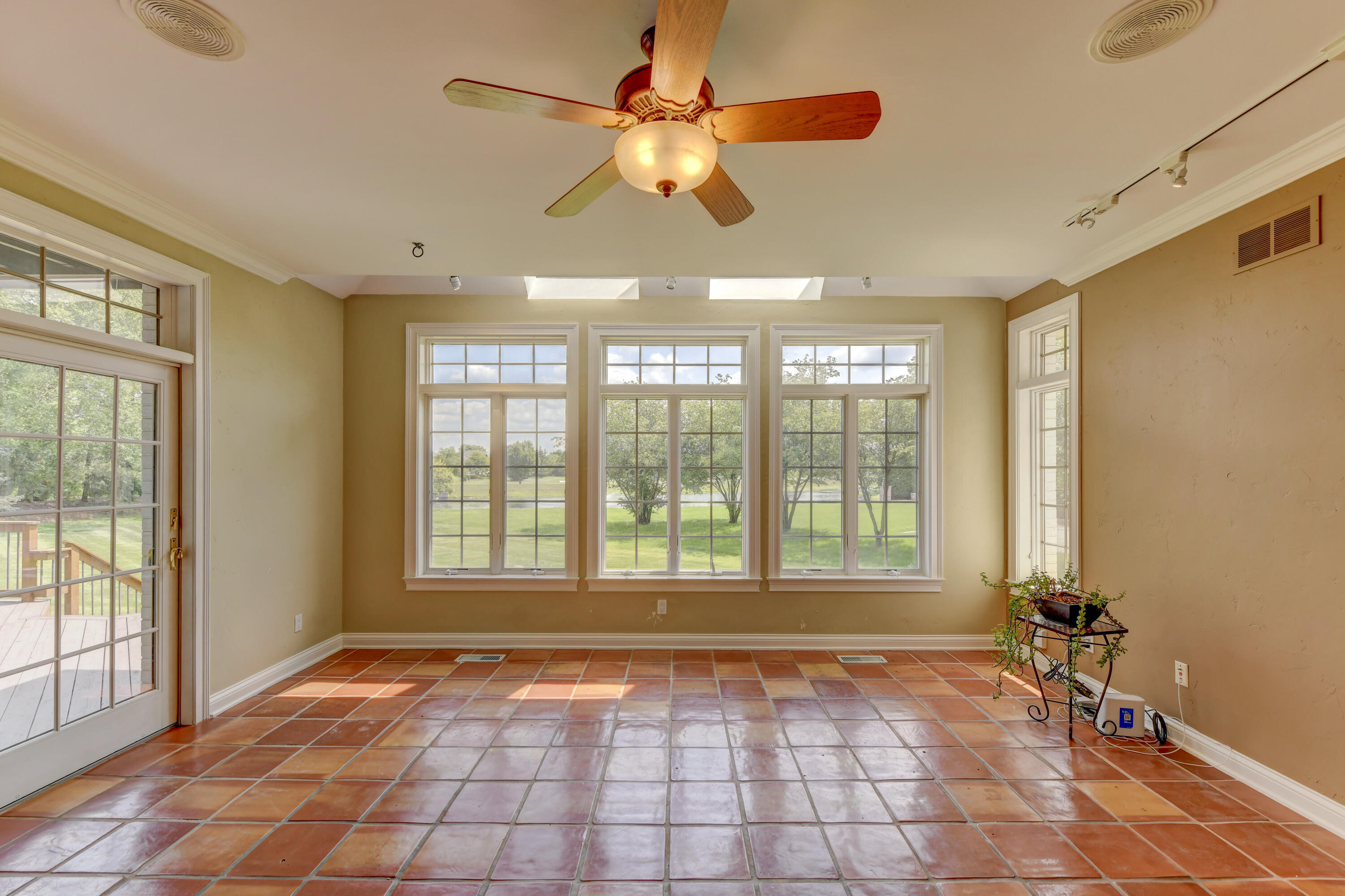 Munster, Indiana, 46321, United States, 7 Bedrooms Bedrooms, ,7 BathroomsBathrooms,Residential,Active,2045685
