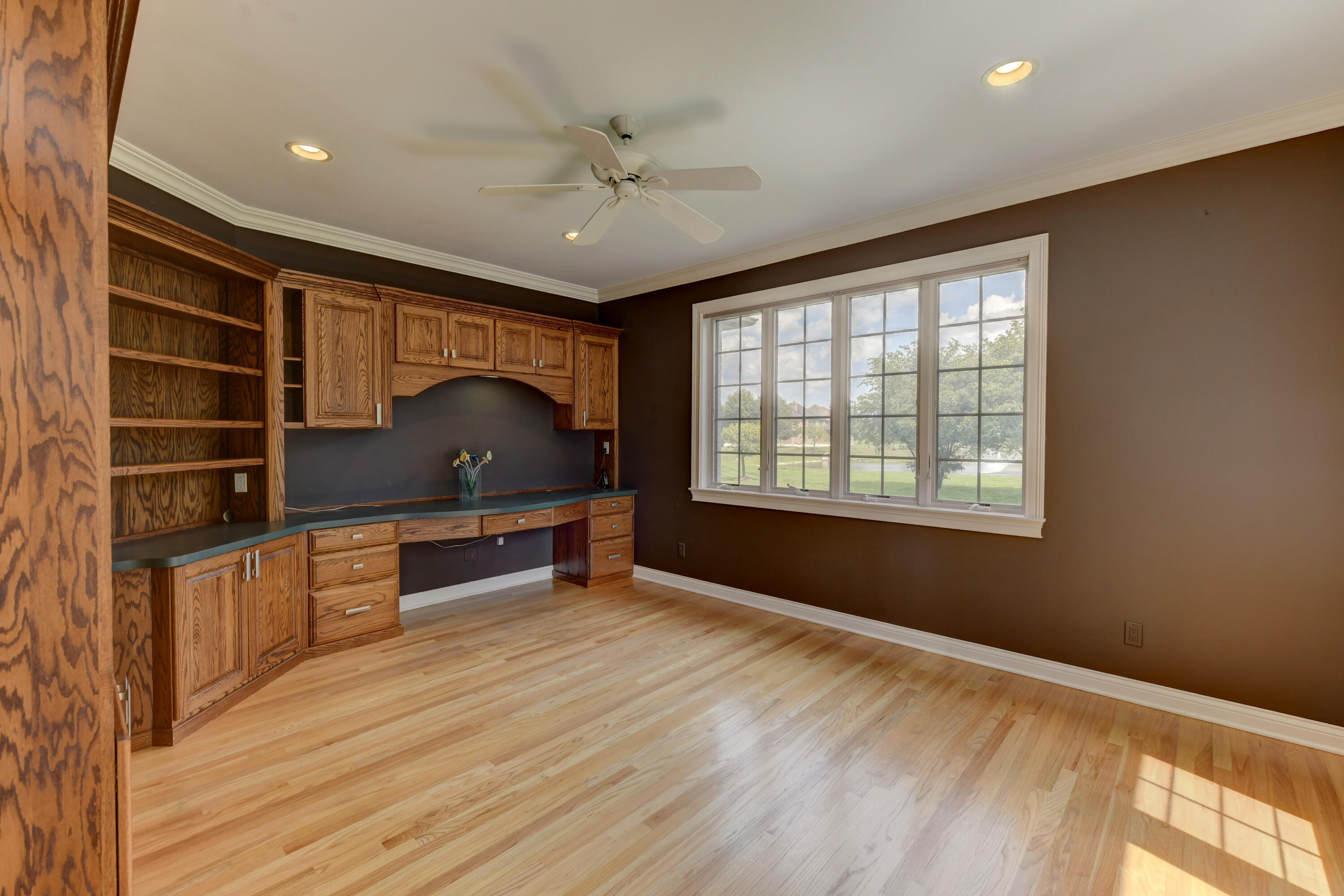 Munster, Indiana, 46321, United States, 7 Bedrooms Bedrooms, ,7 BathroomsBathrooms,Residential,Active,2045685