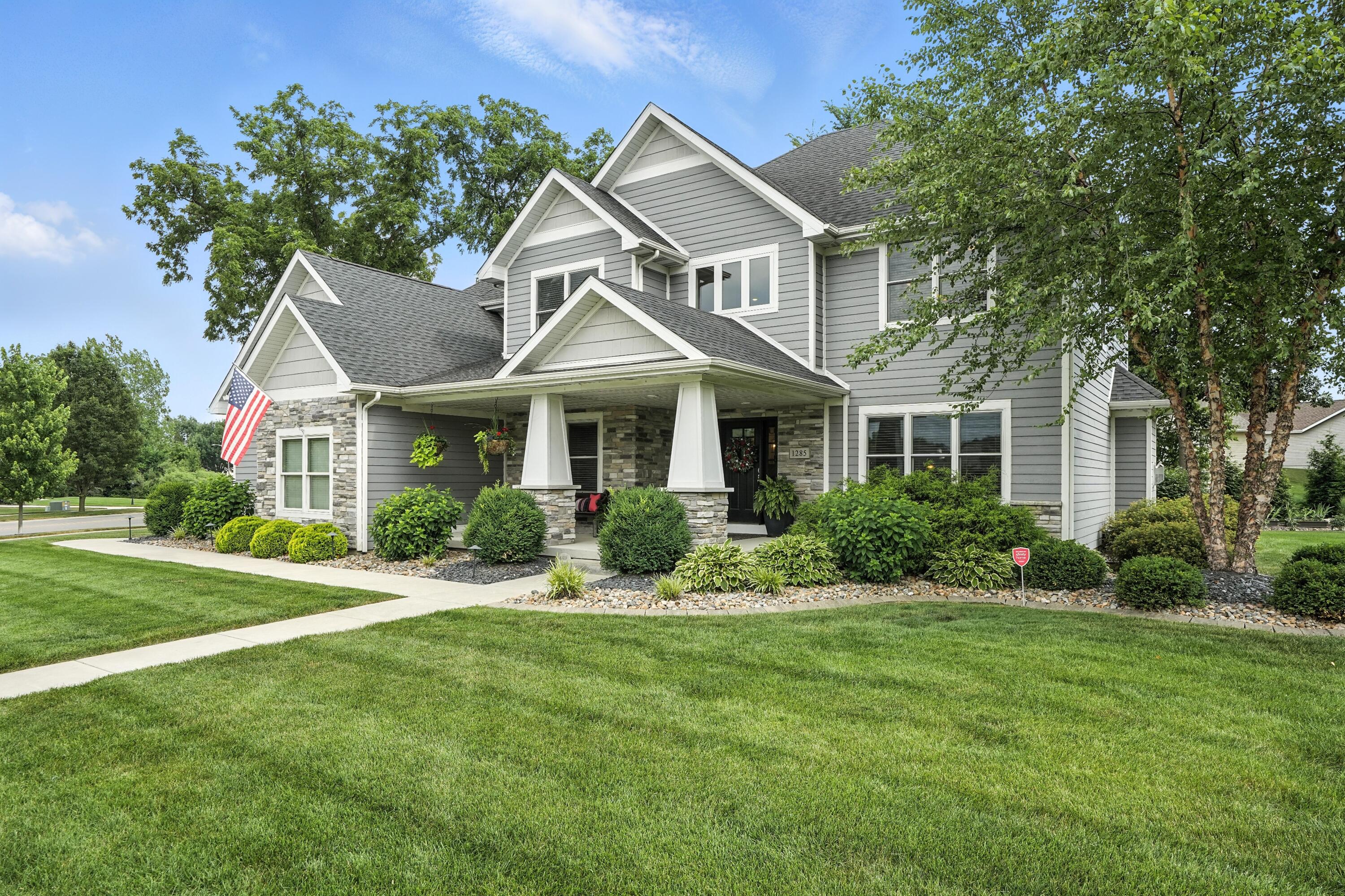 1285 Greenview Place