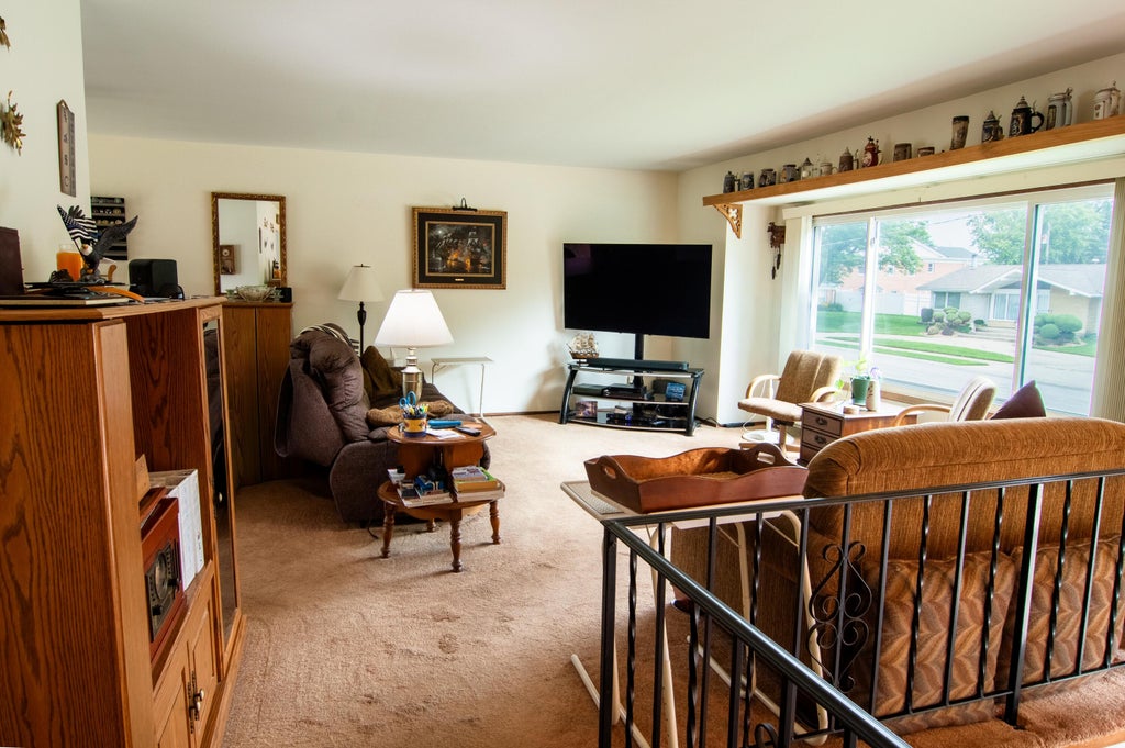 Photo of 7920 E Massachusetts Street, Merrillville, IN 46410 (MLS # 847419)