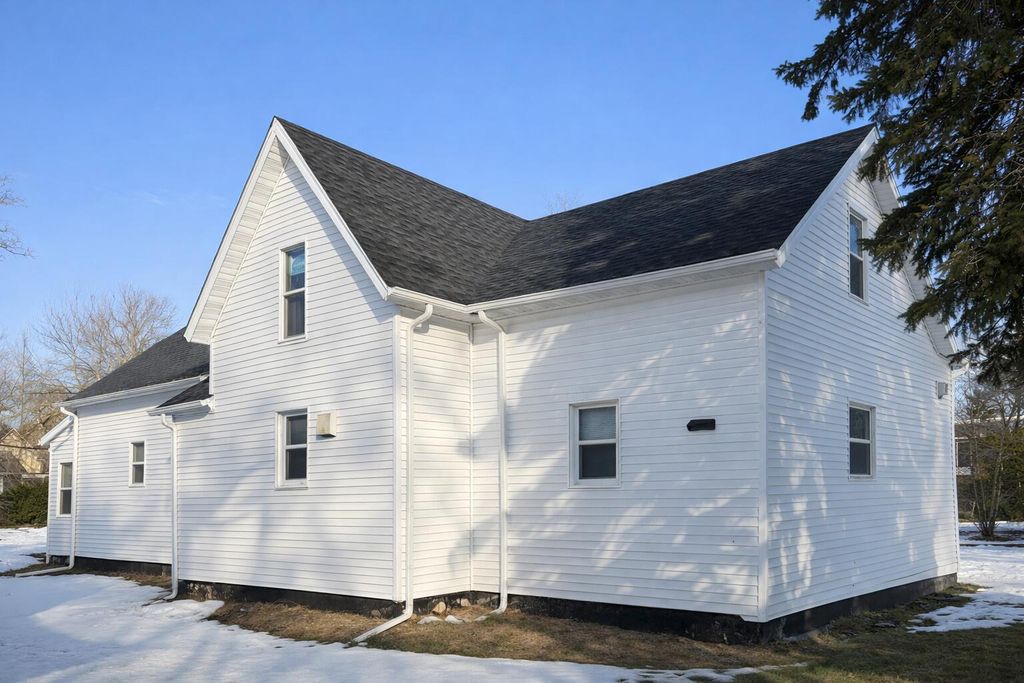 Photo of 111 S Porter Street, Michigan City, IN 46360 (MLS # 834089)