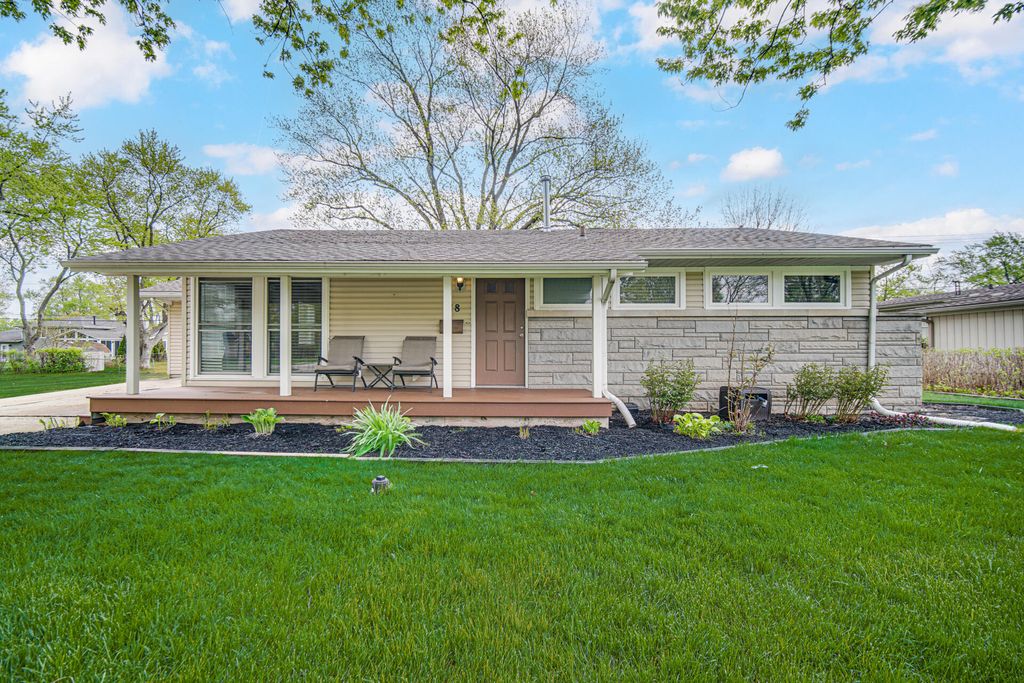 Photo of 718 N Main Street, Crown Point, IN 46307 (MLS # 837720)