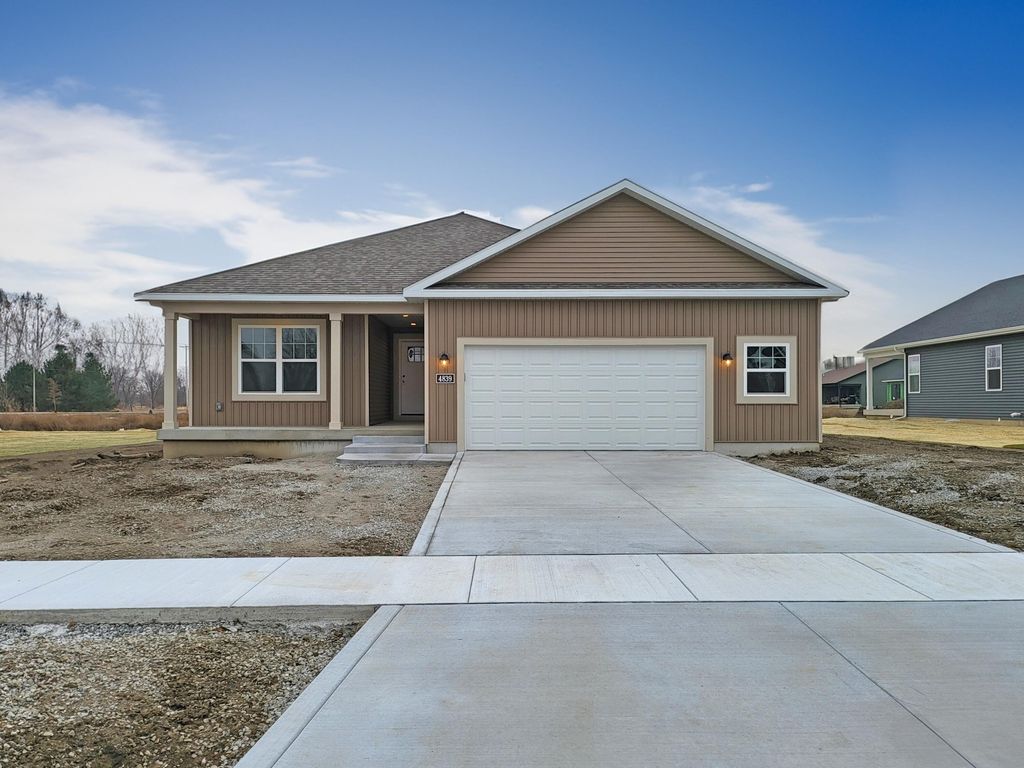 Photo of 4839 Richard Drive, Lowell, IN 46356 (MLS # 832187)