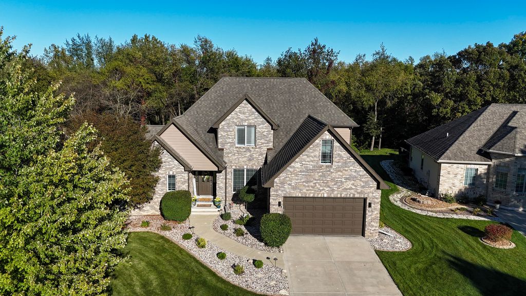 Photo of 10589 Erie Drive, Crown Point, IN 46307 (MLS # 829302)