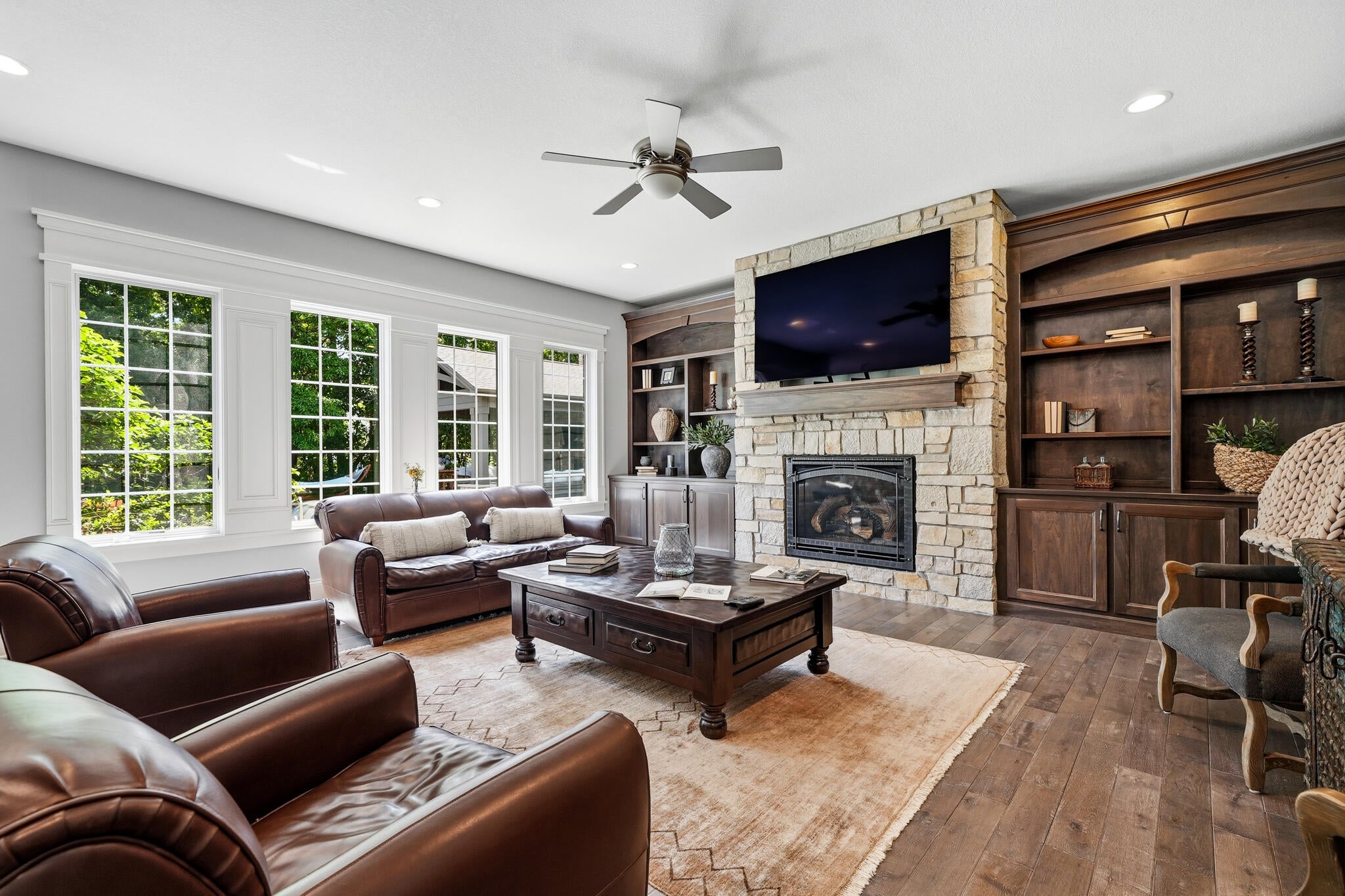3704 Elio Way