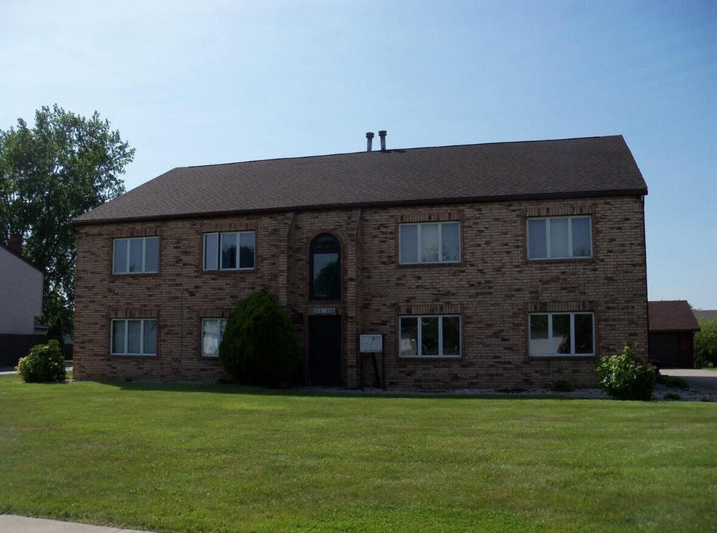 Photo of 212 Plum Creek Drive #2-b, Schererville, IN 46375 (MLS # 847607)