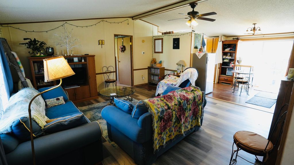 Photo of 511 W Vine Street, North Judson, IN 46366 (MLS # 836904)