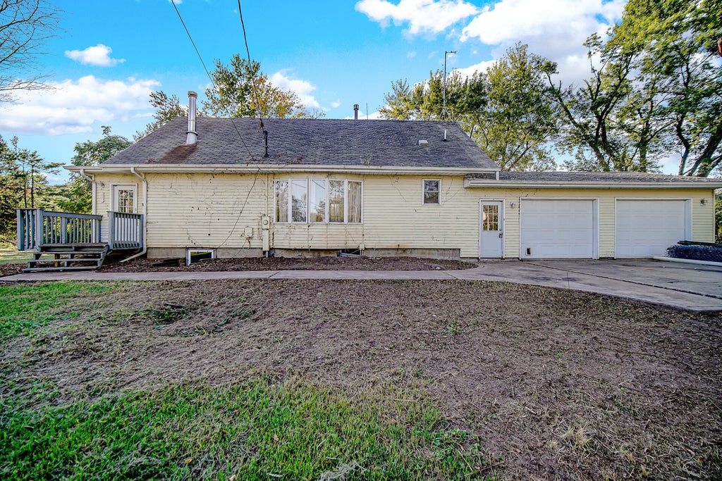 Photo of 231 E 1200 N, Chesterton, IN 46304 (MLS # 846683)