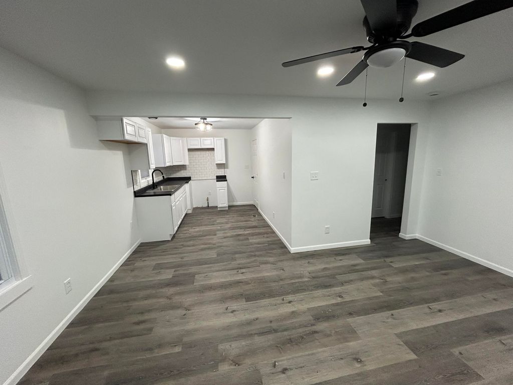 Photo of 334 N Dwiggins Street, Griffith, IN 46319 (MLS # 831953)