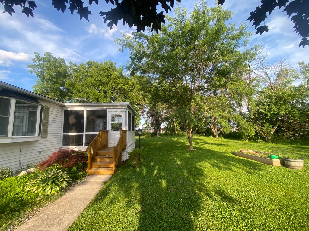 Photo of 1350 E North Street #100, Crown Point, IN 46307 (MLS # 841385)