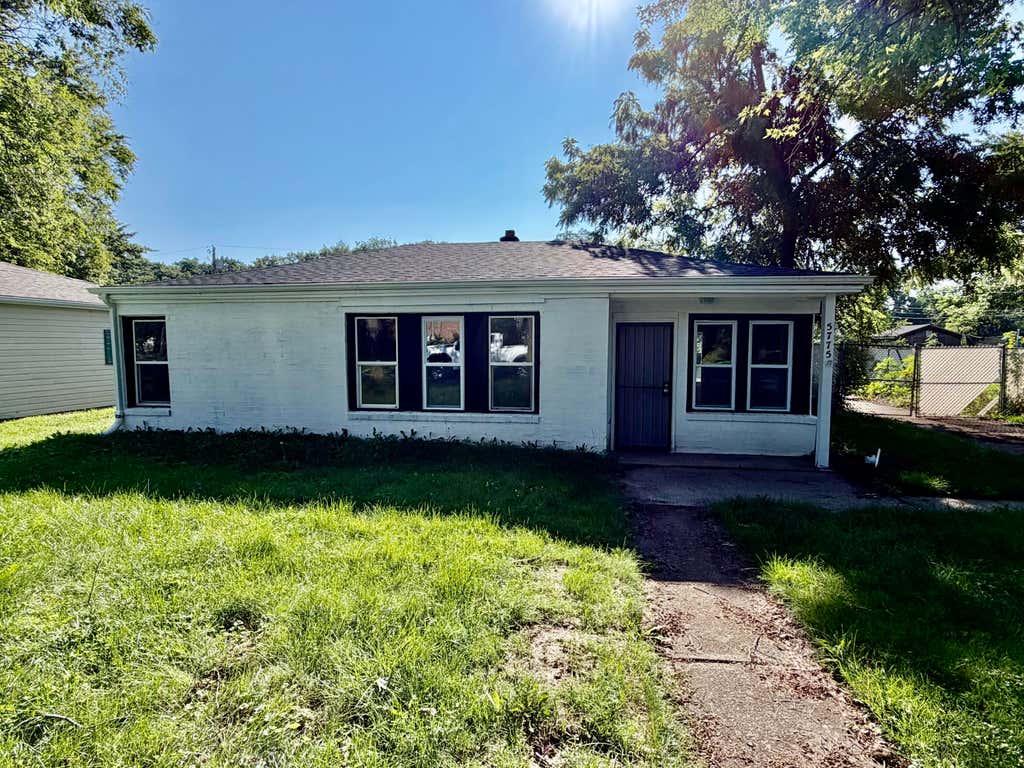 Photo of 5775 Connecticut Street, Merrillville, IN 46410 (MLS # 841946)