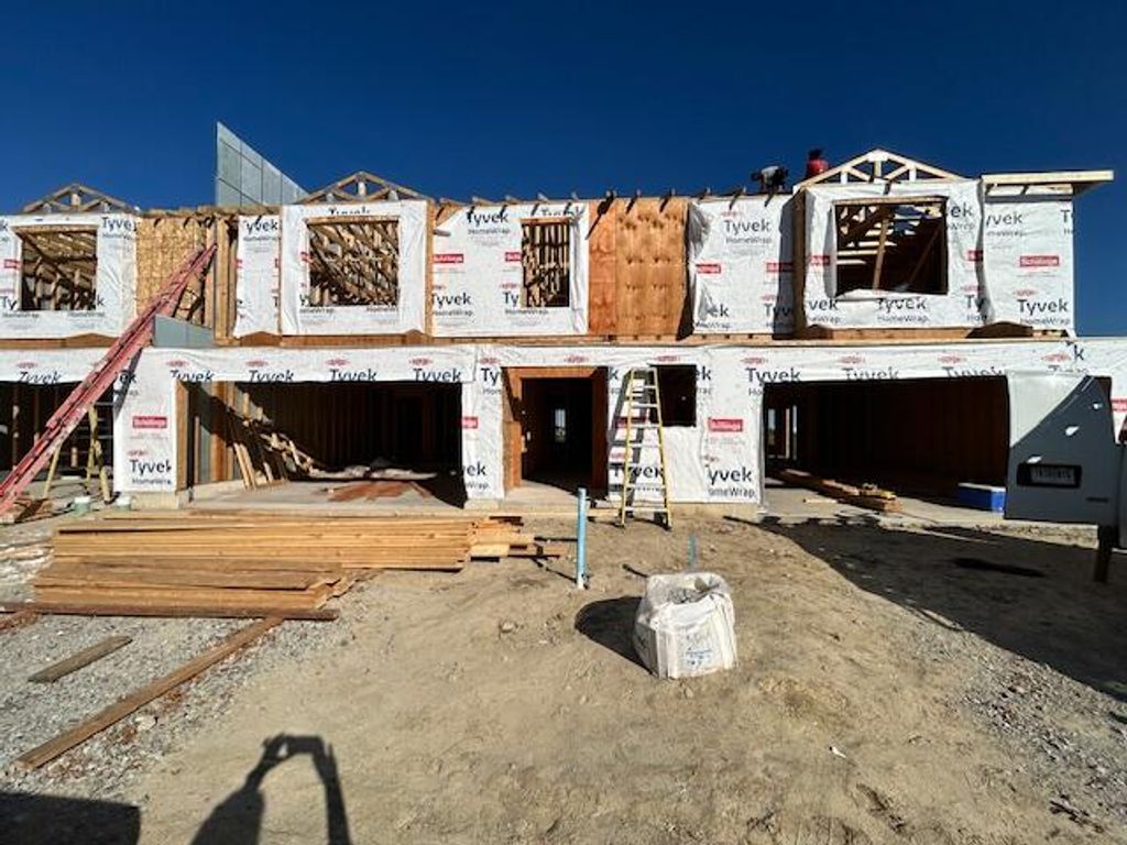 Photo of 9561 E Luebcke Lane E, Crown Point, IN 46307 (MLS # 829428)