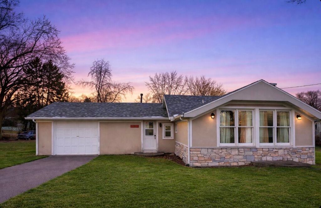 Photo of 826 E 860 S, Hamlet, IN 46532 (MLS # 832120)